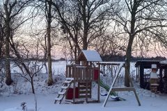 Spielplatz im Winter